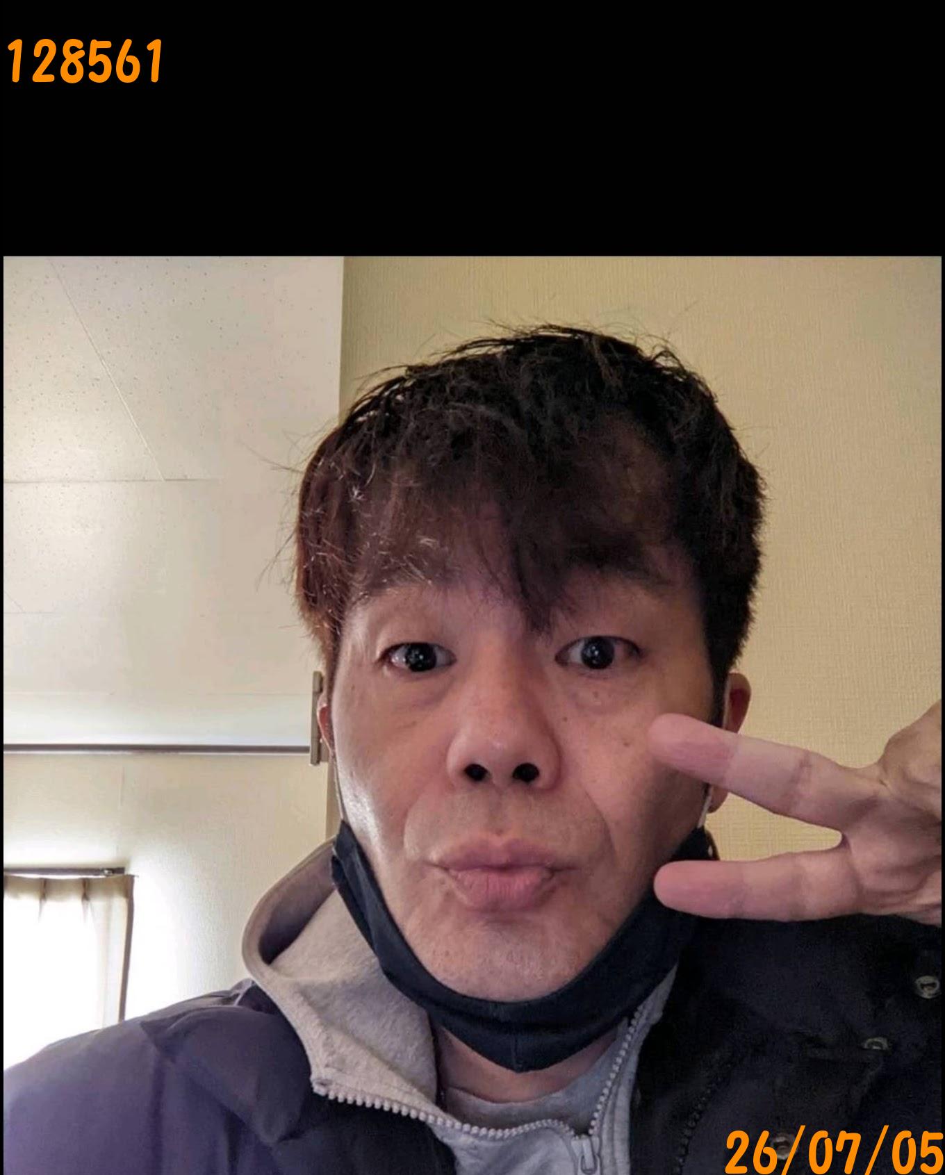 128561.jpg